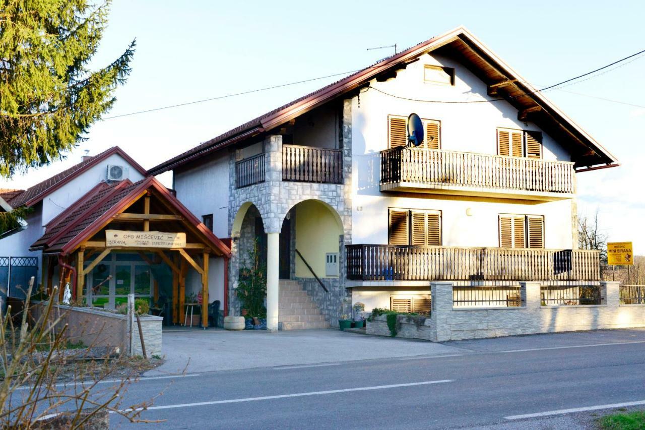 Apartmani Miscevic Josipdol Luaran gambar