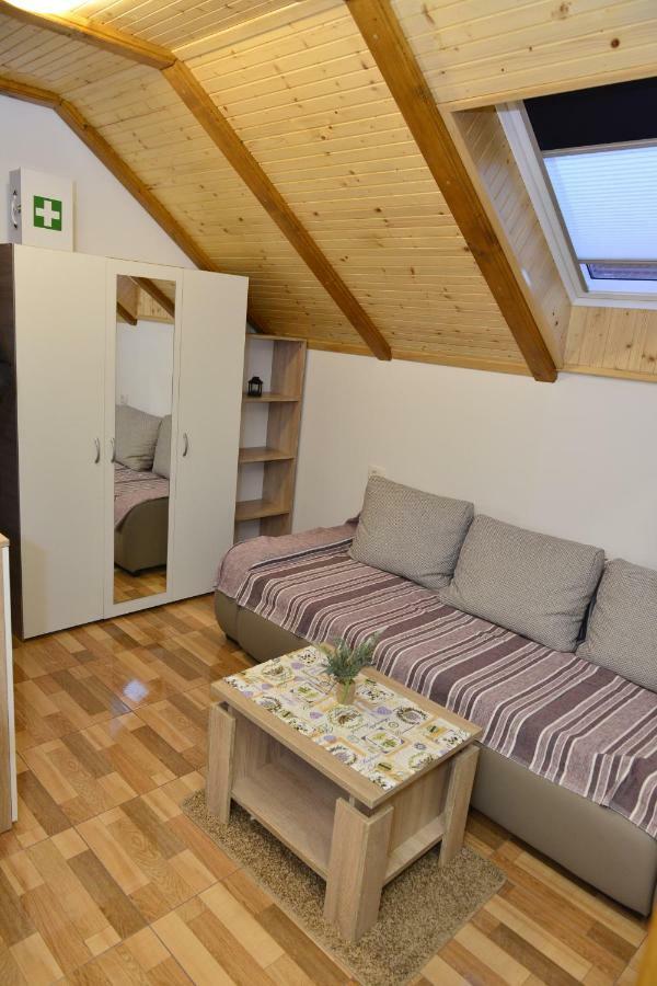 Apartmani Miscevic Josipdol Luaran gambar